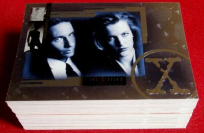 X-FILES - CONNECTIONS - Complete VINTAGE Base Set 72 FOIL cards - Inkworks 2005 - Image 1 of 4