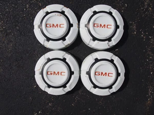 OEM 1969-1975 GMC DOG DISH 2WD WHITE HUB CAPS 10-1/2 PICK UP TRUCK SET OF 4 - Picture 1 of 10