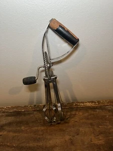 Vintage EKCO Hi-Speed Beater Mixer Hand Held Stainless Steel USA Wood Handles - Picture 1 of 8