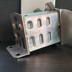 TOYOTA Lexus LC500 500h  REINFORCE FRONT BUMPER MOUNTING RH Genuine 57107-11010 - Foto 1 di 7