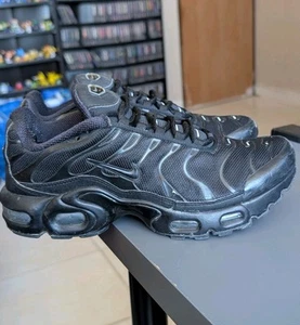 Nike Air Max Plus PS 7Y (GS) scarpa da ginnastica sportiva bassa tripla nera CD0609-001 - Foto 1 di 8