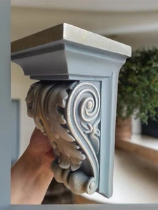 Oak Leaf Corbel x1 Shelf tinted blue with beige gold leaf - Picture 1 of 8