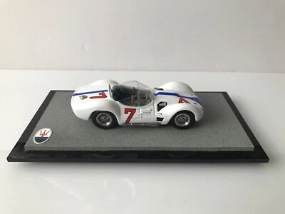 Modelo de resina hecho a mano a escala 1/43.  Maserati Birdcage Type 66 1956, Cuba, S. Moss Foto 1 de 4
