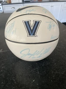 Villanova Men’s Basketball Signed/Autographed Team Ball - Picture 1 of 7