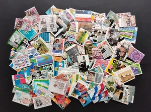 Stamps Netherland lot of 200 different used stamps - Imagen 1 de 1