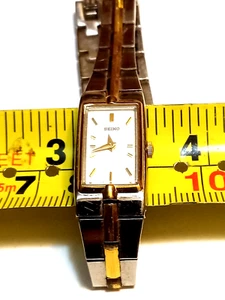 TWO TONE SEIKO RECTANGULAR WOMEN'S WATCH 2E20-7479 RO New Batt.(BD) - Picture 1 of 8