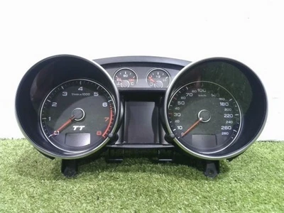 Audi TT 8J BWA RHD 2x2 AT Velocímetro Odómetro 120795km 8J0920930H Foto 1 de 4