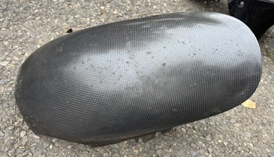 Carenado de guardabarros delantero de fibra de carbono para Suzuki Hayabusa GSX1300R 1999-2006 Foto 1 de 4