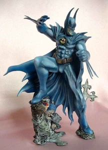 11" Batman Darknight on Joker base Unassembled Unpainted Resin Model Kit 1/6 - Picture 1 of 2
