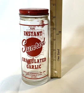 Sunred Instant Granulated Garlic Jar Vintage Grocery Schoenfeld & Sons New York - Picture 1 of 3