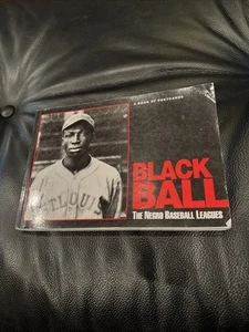 Black Ball The Negro Baseball Leagues 30 Oversized Postcards Pomegranate - Bild 1 von 4