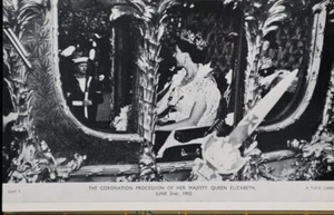 OLD POSTCARD 1953 CORONATION PROCESSION H.M.QUEEN ELIZABETH STATE COACH - Picture 1 of 2