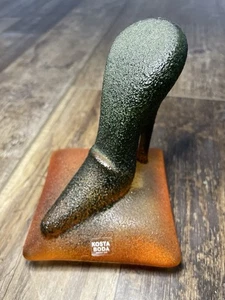 Kosta Boda Kjell Engman Cenicienta Zapato Arte Vidrio Escultura Ámbar Verde 2007 - Imagen 1 de 6