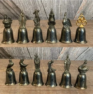 Juego de 12 campanas chapadas en plata Reed & Barton 12 días de adornos para árboles de Navidad - Imagen 1 de 7