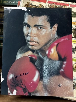 muhammad ali signed photo 8x10 - Image 1 of 4