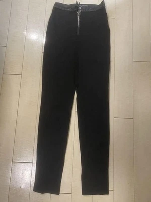 PANTALONES AJUSTADOS VERSACE USADOS BUENOS Foto 1 de 4