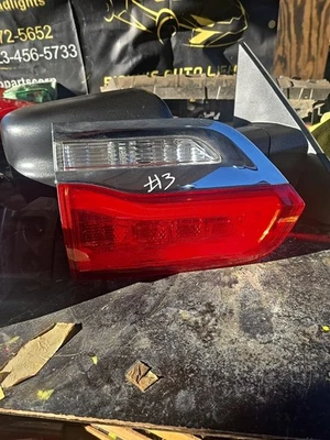 Luz trasera derecha Jeep Grand Cherokee 2014-2019 - P68110046AD Foto 1 de 2