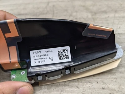 Antena de barbatana de tubarão de teto fabricante de equipamento original BMW F30 F32 F36 F82 G20 G30 F90 G12 - Imagem 1 de 4