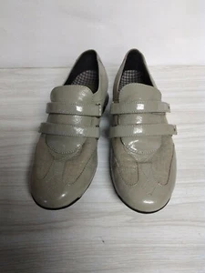 Aetrex women's 6M shoe beige genuine leather diabetic with 2rip tape - Picture 1 of 7