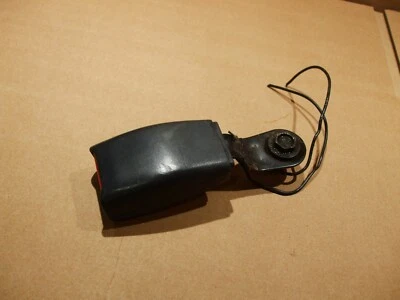 Hebilla de cinturón de seguridad delantera para conductor o pasajero Toyota Tercel 1991-1994 ENVÍO GRATUITO  Foto 1 de 4