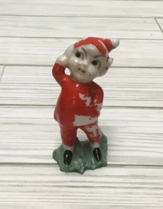 Vintage Japan Pixie Elfe Wichtel Keramik Figur Hand auf Ohr rot Weihnachten - Bild 1 von 11