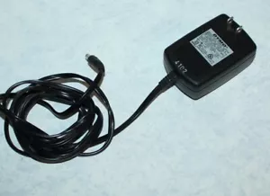 Dymo DSA-0151A-09 adattatore alimentatore commutazione AC/DC 9 V 1,5 A produttore di apparecchiature originali - Foto 1 di 5