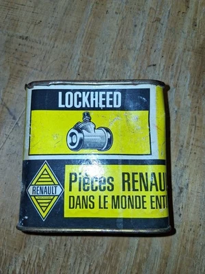 Renault Dauphine right rear wheel cylinder - Image 1 of 3