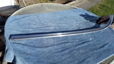 1961 1962 1963 1964 1965 Volvo 1800 Jensen P1800 moldura puerta cromada D.S oe Foto 1 de 4