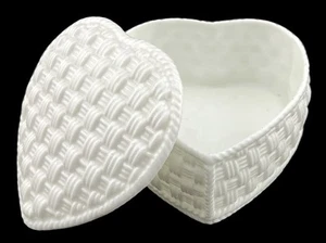 Tiffany & Co. Weave Herz Schmuckschatulle Creme Porzellan Sybil Connolly Irland 3" - Bild 1 von 6