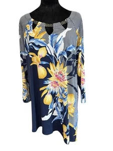 JM Collection Floral Multi High Low Bluse Top mit Gold Kette Hals Akzent - Gr. 1X - Bild 1 von 10