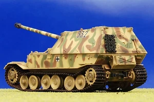 36227 Easy Model Sd.Kfz.184 Elefant 1/72 Model #332 German Army sPzJgAbt 653 - Picture 1 of 2
