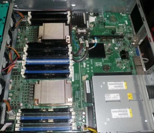 Intel Server Motherboard -S2600GZ4-2x E5-2670 Eight Core 2.6GHz-RMM-RAID - Picture 1 of 1