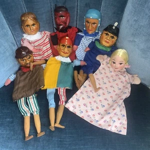 7 alte Kasperle Theater Handpuppen geschnitzt 37 cm alter Schupo Puppentheater - Bild 1 von 6