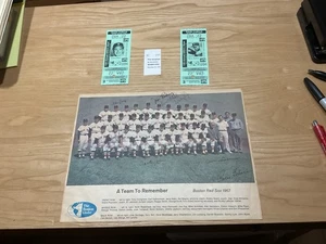 1967 Boston Globe Insert Red Sox Team Picture Autographed GBSCC Shriner’s Tixs - Bild 1 von 6