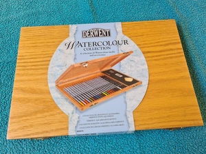 Derwent, A selection of Watercolour media & accessories, wooden presentation box - Picture 1 of 4