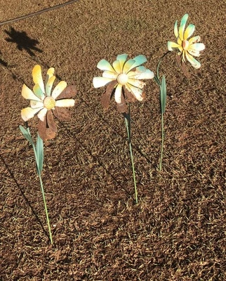 3 Vintage Metal Yard Lawn Flowers Rustic 33” Tall Blue Yellow Shabby Chic *as Is - Image 1 of 4