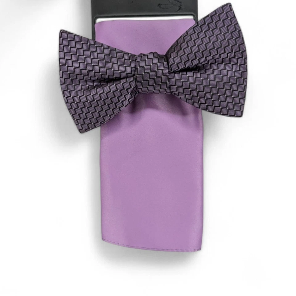 Pajarita y cuadrado de bolsillo Alfani Wilmington para hombre con patrón geográfico lila polvoriento preatado Foto 1 de 1