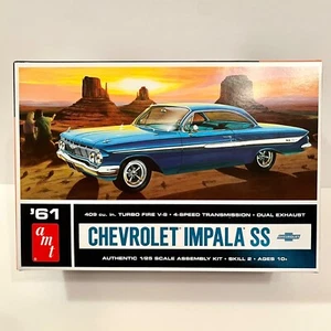 AMT 1:25 '61 Chevrolet Impala SS Plastic Model Car Kit #AMT1013/12 - Picture 1 of 9