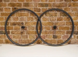 1299g Carbon LightBicycle 650B + DT Swiss 240 hubs Disc Wheels, Very Light - Picture 1 of 7
