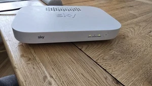 Sky Q Wireless WIFI Wi-Fi Booster Model EE120 White - Photo 1/4