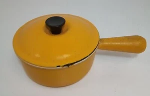 Le Creuset Cast Iron Yellow Enamel Saucepan & Lid 16CM - Picture 1 of 5