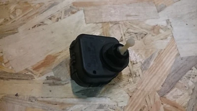 Stellmotor Scheinwerfer Opel Vectra B 0307852335 BOSCH - Bild 1 von 2