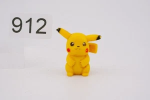 Pikachu mini figure pokemon  - Picture 1 of 2