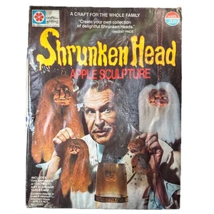 Kit de Escultura de Manzana Vincent Price Cabeza Encogida 1975 De Colección Por MB WOW RARO - Imagen 1 de 24