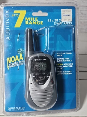 Audiovox GMRS7001CH 灰色 便携式 7 英里 22 频道 双向无线电对讲机 — 第 1/4 张图片