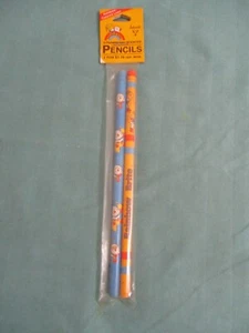Ambassador Ranbow Brite 2er Set Erdbeere duftende farbige Bleistifte Neu in Verpackung - Bild 1 von 4