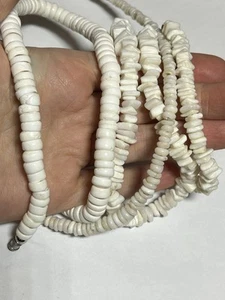 Lotto collana perle Heishi Puka hawaiana vintage anni 60 70 chiusura a vite RR1679 - Foto 1 di 6