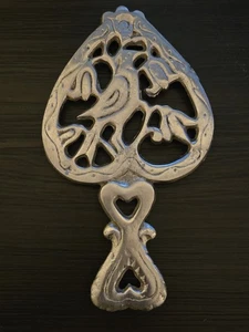 Vintage Brass Footed Trivet Bird in Heart Floral 7" x 4" Japan - Picture 1 of 3
