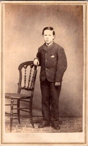 Young Fellow, Sharp Suit, Civil War Era, CDV Photo, c1860s #3335 - Bild 1 von 2