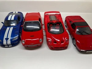 Maisto Maßstab 1:18 Modellautos Konvolut 4 Stück - Bild 1 von 24